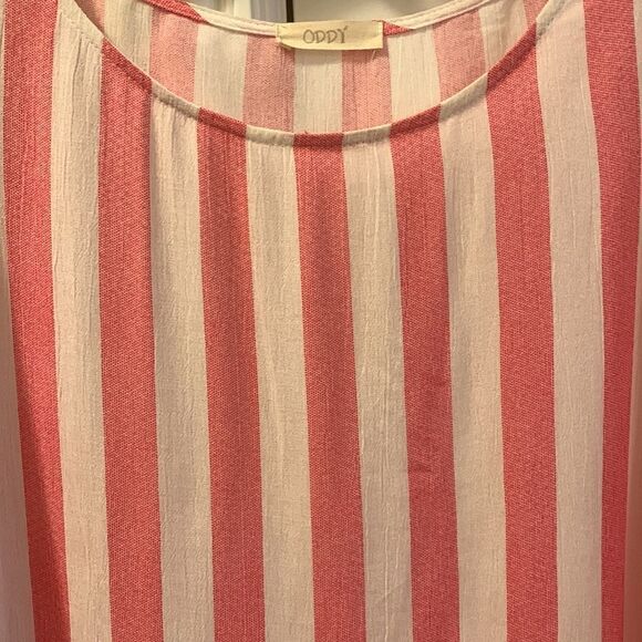 ODDY Size Small pink and white strap top with 2tier ruffle/bell sleeves. - Picture 4 of 8
